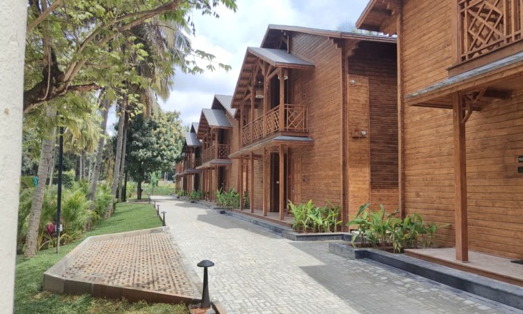 Royal Orchid Resort & Convention Centre